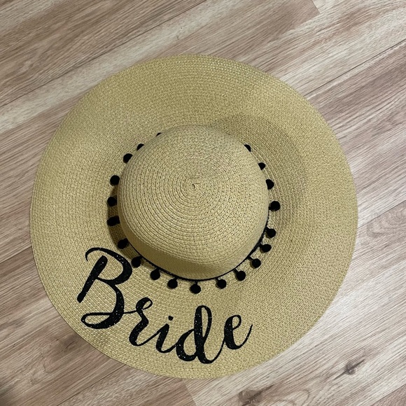 Bride Sun Hat - Picture 1 of 3